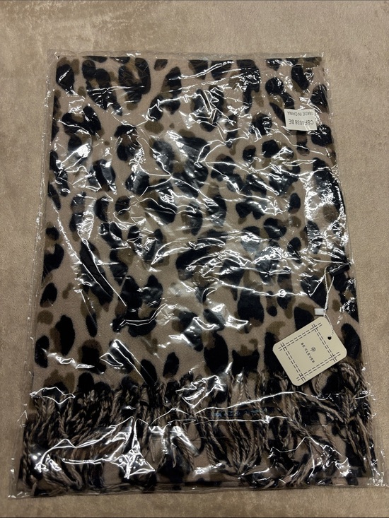 Be Clever Accessories - Leopard Print Beige and Black Fringe scarf